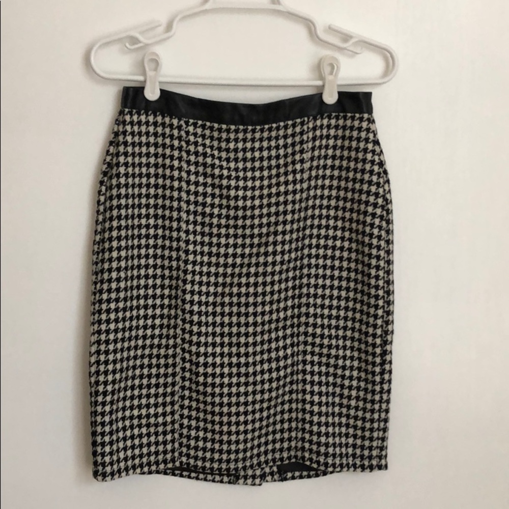 Houndstooth Skirt
